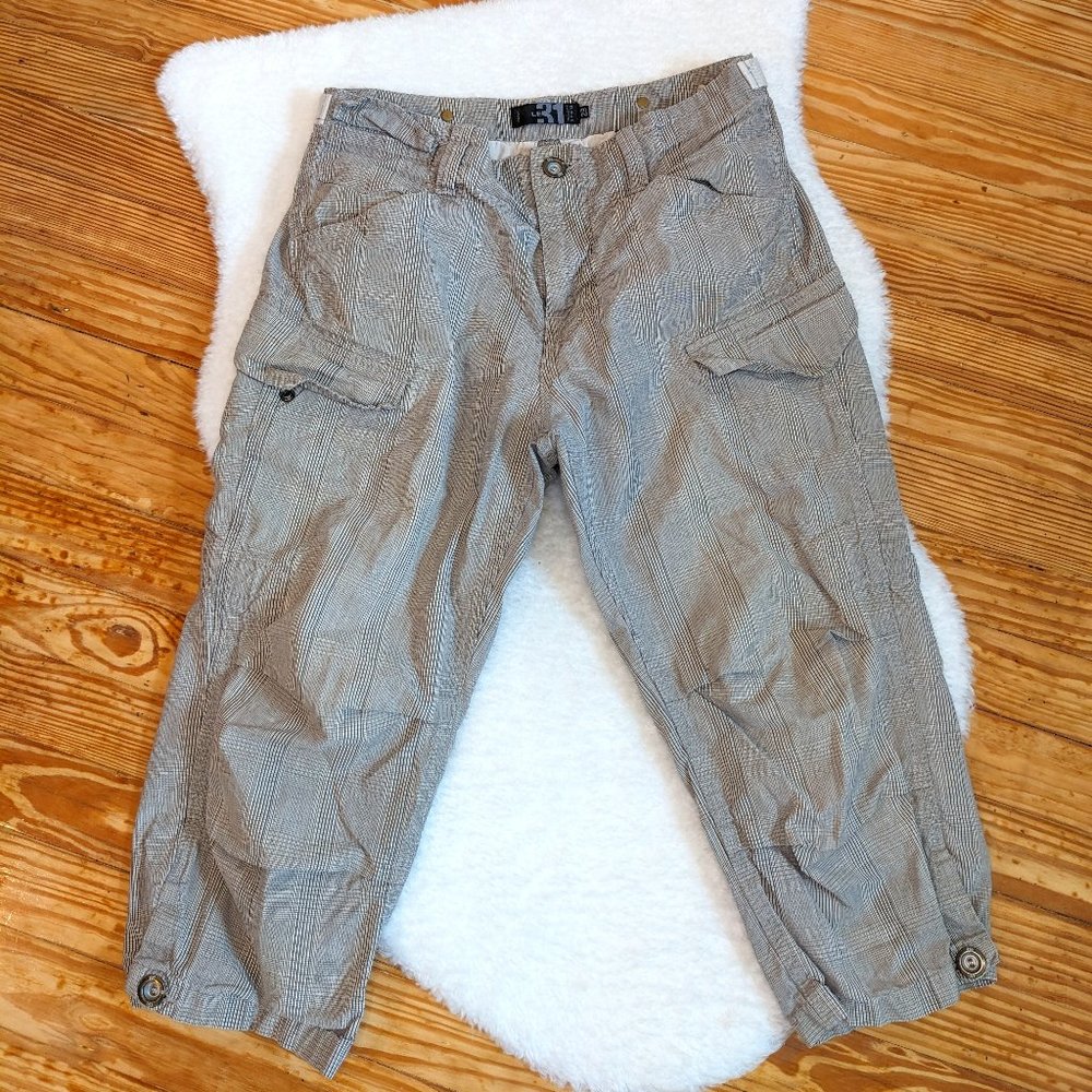 Canadian Le 31 High Rise Plaid Cargo Capris